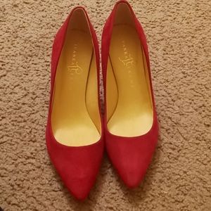 Ivanaka trump suade red heel